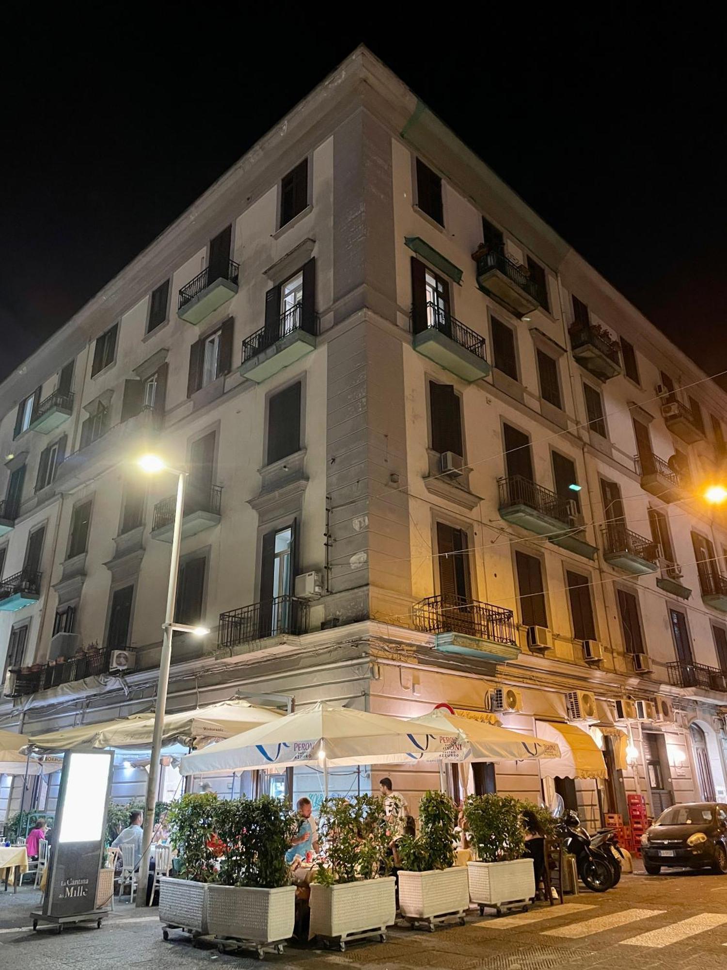Napoli Centrale Suite Nápoles Exterior foto